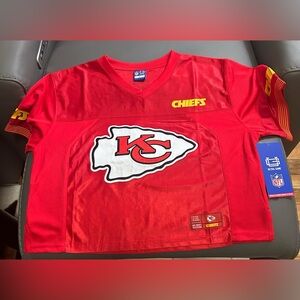 NWT Kansas City Chiefs Cropped Jersey NFL Team Apparel Women’s Size Large